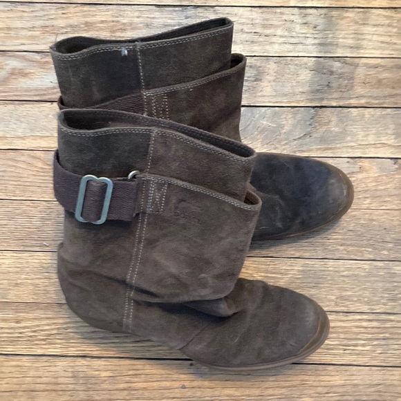 Sorel Shoes - Sorel wedge boots, suede, 9M